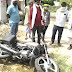 Ghazipur: मिनी बस की चपेट में आने से बाइक सवार विद्युतकर्मी की मौत