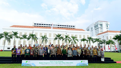 Presiden Jokowi Minta BPDLH Prioritaskan Penanganan Sampah dan Rehabilitasi Mangrove