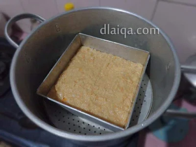 proses mengukus adonan