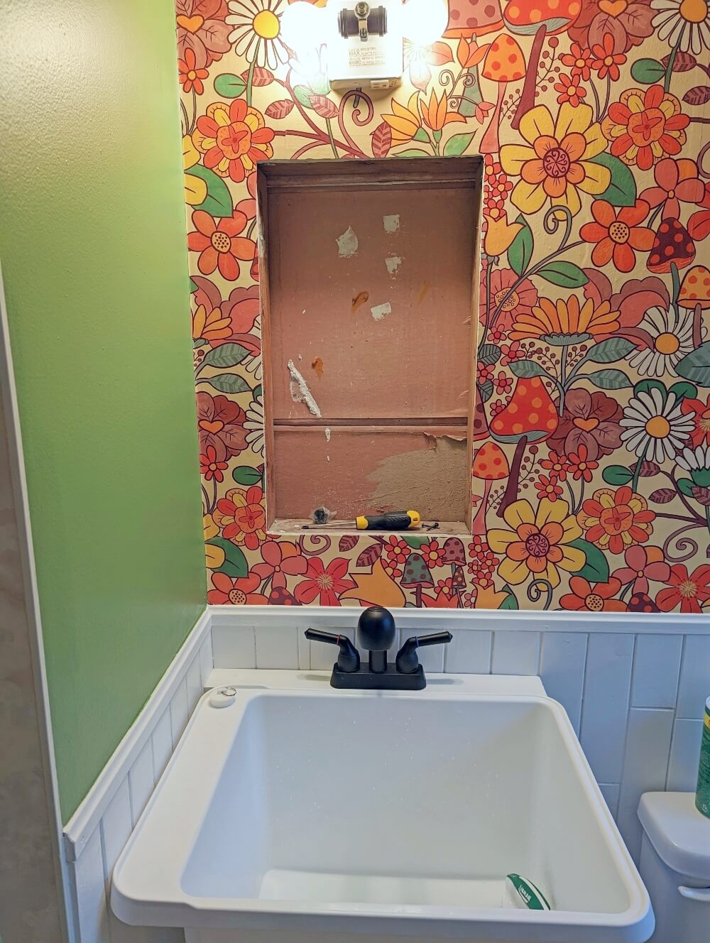 Tiny Bathroom Makeover - Part 1