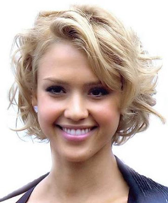short hair with side bangs and layers. Cuts Curly Hair