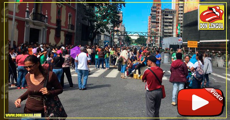 Empleados del Min-Educación protestaron porque no les dieron el combo que les prometieron