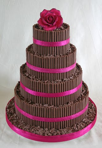 dark pink wedding cakes