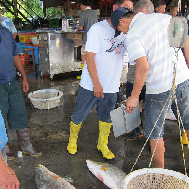 Where_to_Buy_Fish_Pontian