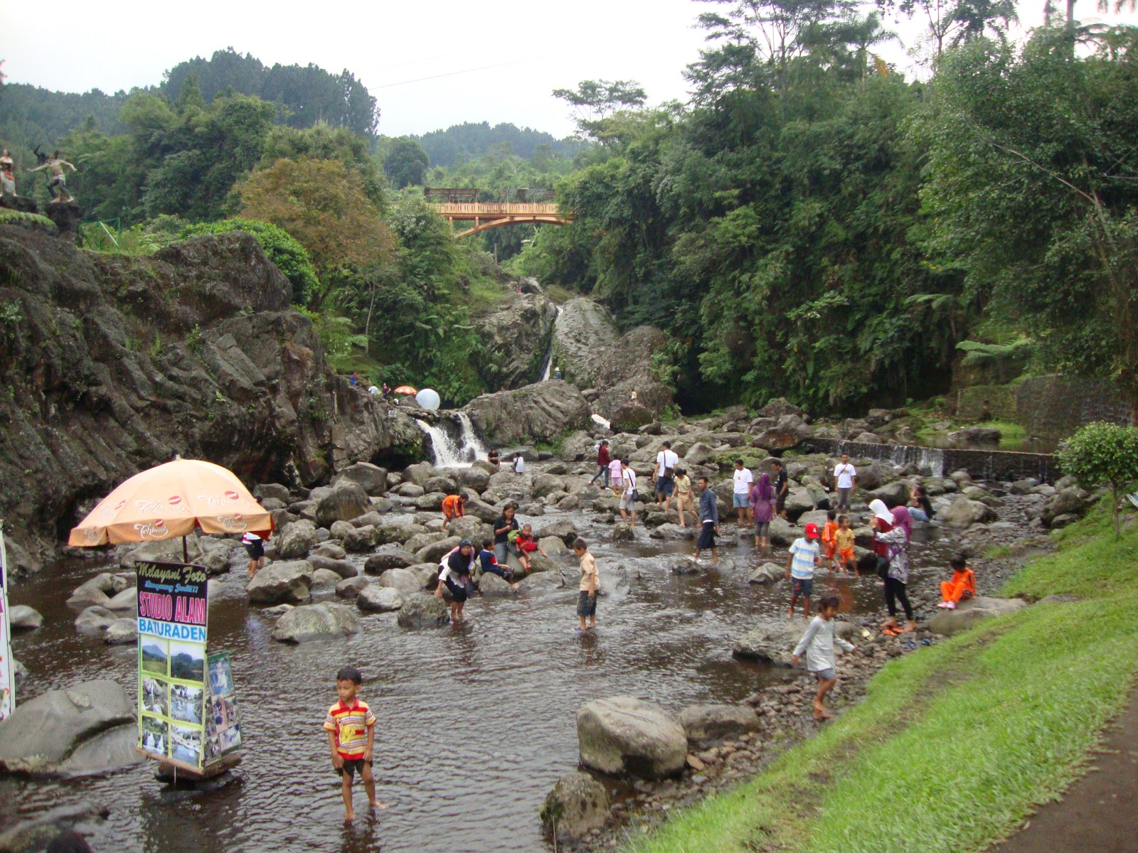 Wisata dan Kuliner: Baturaden, Jawa Tengah