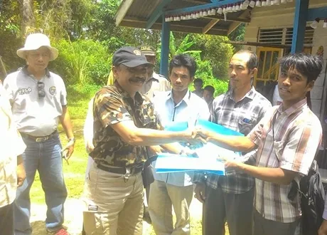 Yayasan Harian Pikiran Rakyat Salurkan Bantuan ke Mentawai