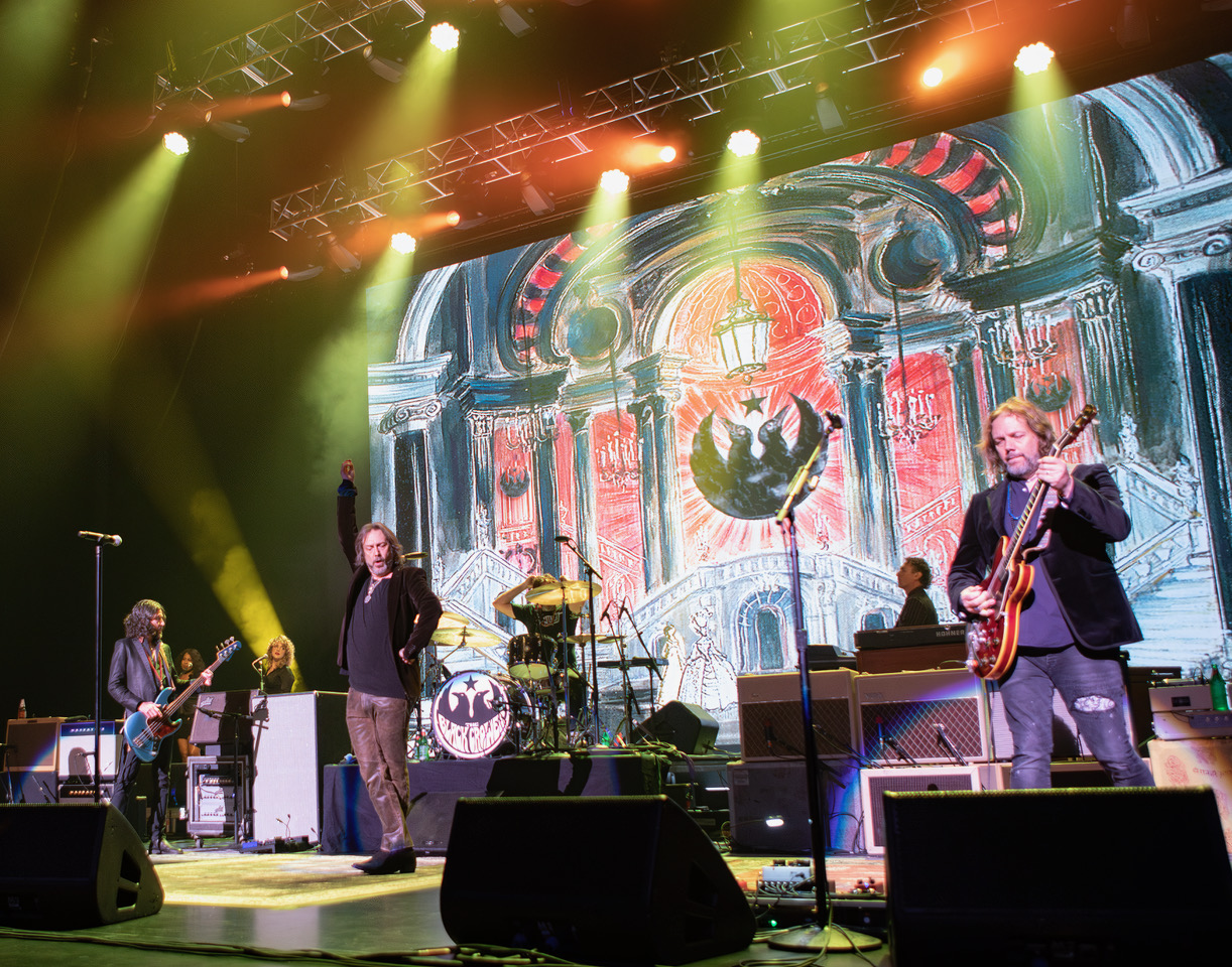 The Black Crowes @ The Venue at Thunder Valley Casino (Photo: Sean Reiter)