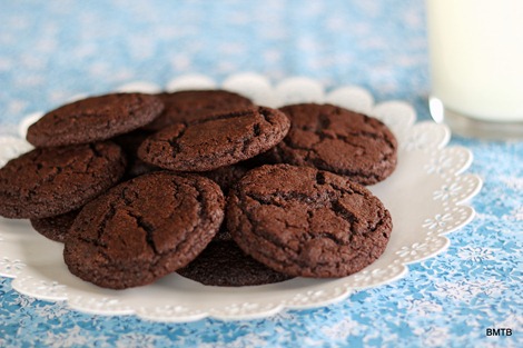 Baking Makes Things Better: Midnight Cookies