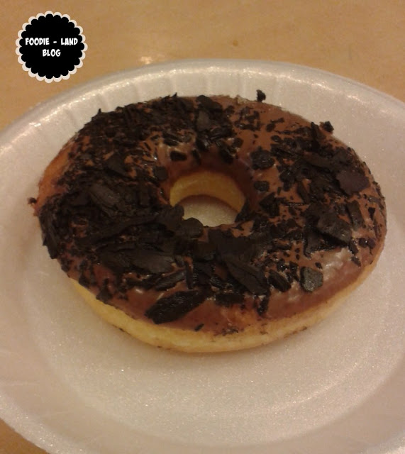 Mad Over Donuts Outlet at Garuda Mall Review , Indian Food Blog