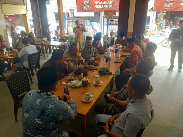 Kapolsek Moro Pimpin Jumat Curhat di Kampung Tengah Timur