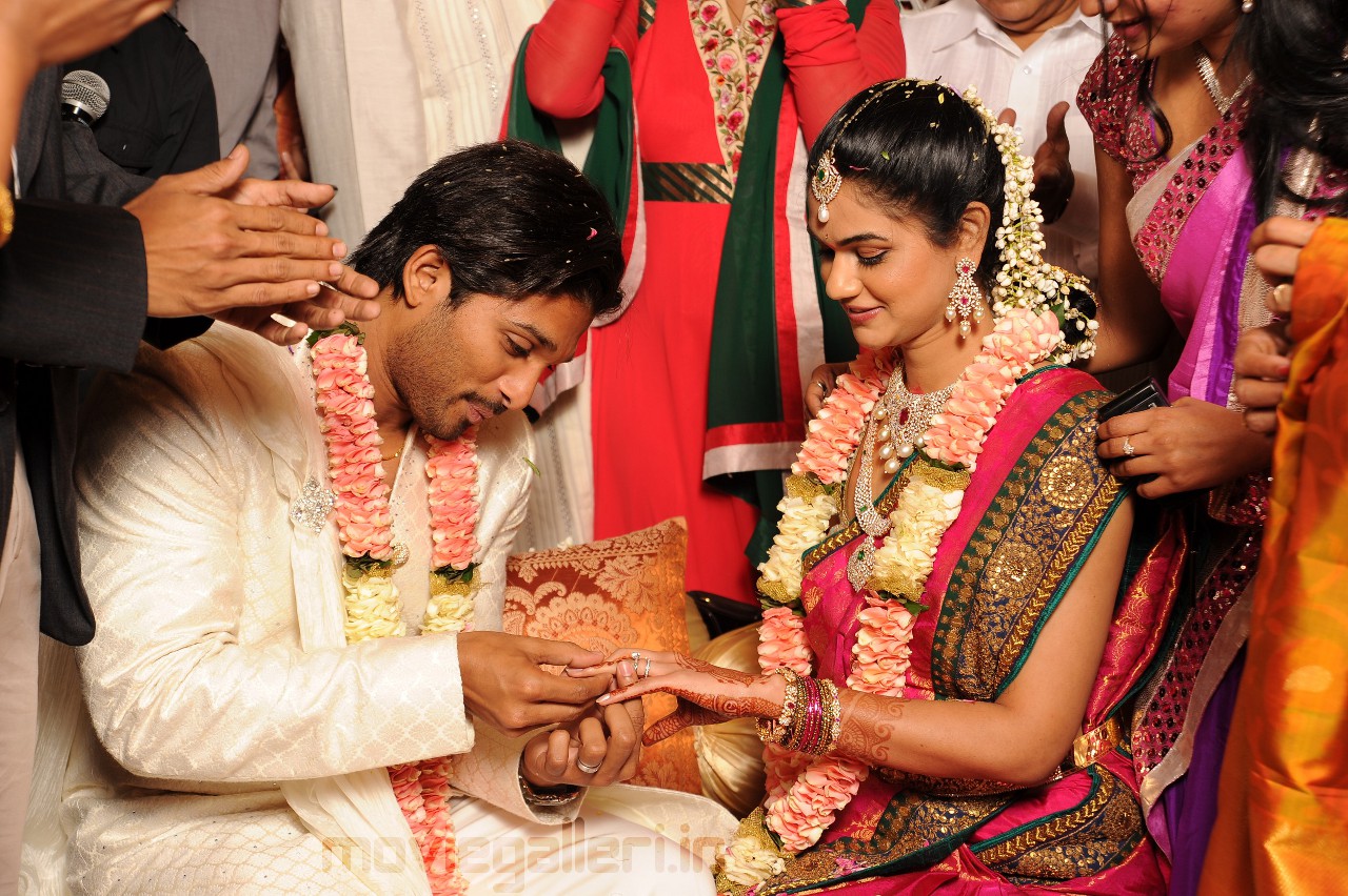 Allu Arjun Sneha Reddy Wedding Engagement Photos Stills 