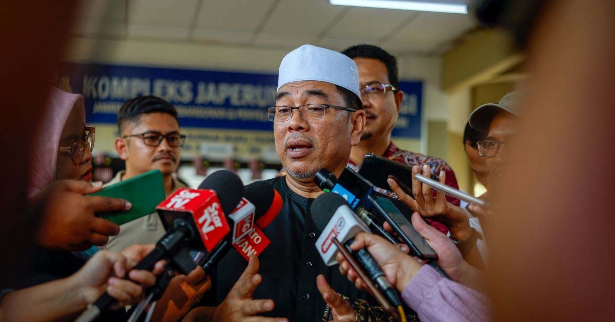 Ketua Menteri Melaka, Sulaiman Md Ali letak jawatan sebab penat