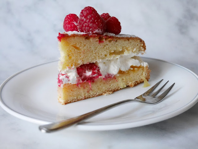 Victoria Sponge Cake einfaches Rezept