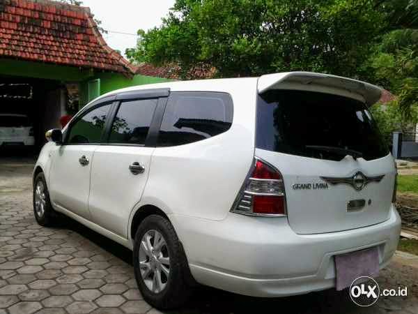 New Nissan Grand Livina 1, 5 Facelift 2011 Manual Cakep 