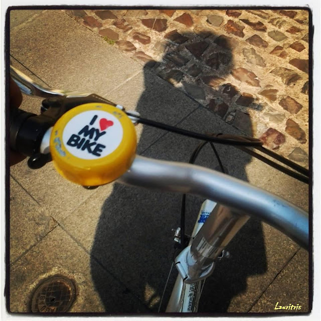 la mujer del tiempo salamanca en bici