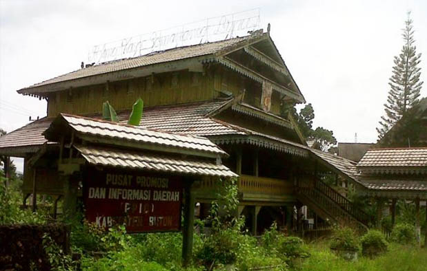 Rumah Adat Sulawesi Tenggara (Banua Tada), Gambar, dan 