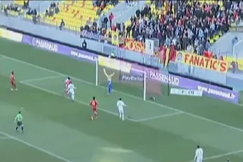 Goal of the day: Idir Ouali (Le Mans) vs Guingamp