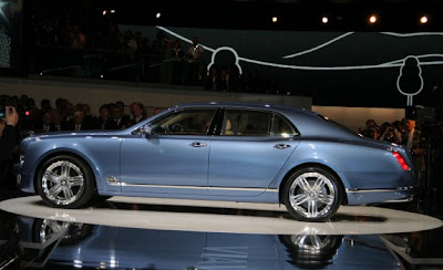 2011_Bentley_Mulsanne_Side_View