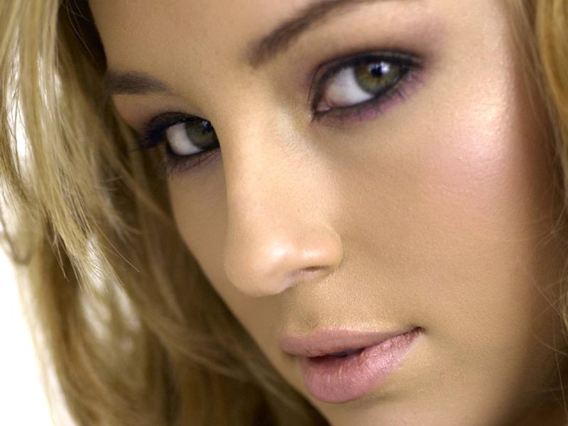 Keeley Hazell pictures