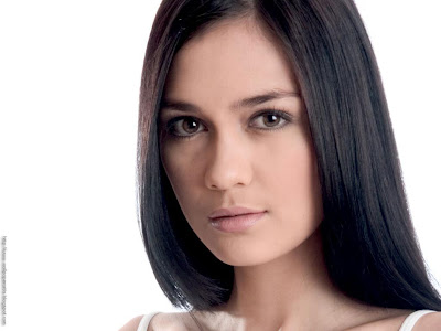 Foto Cantik Artis Indonesia Berwajah Mulus [ www.BlogApaAja.com ]