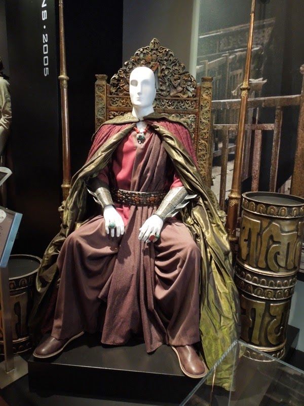 Ra's al Ghul Batman Begins costume throne