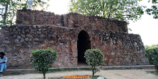 Munda Gumbad at Hauz Khash