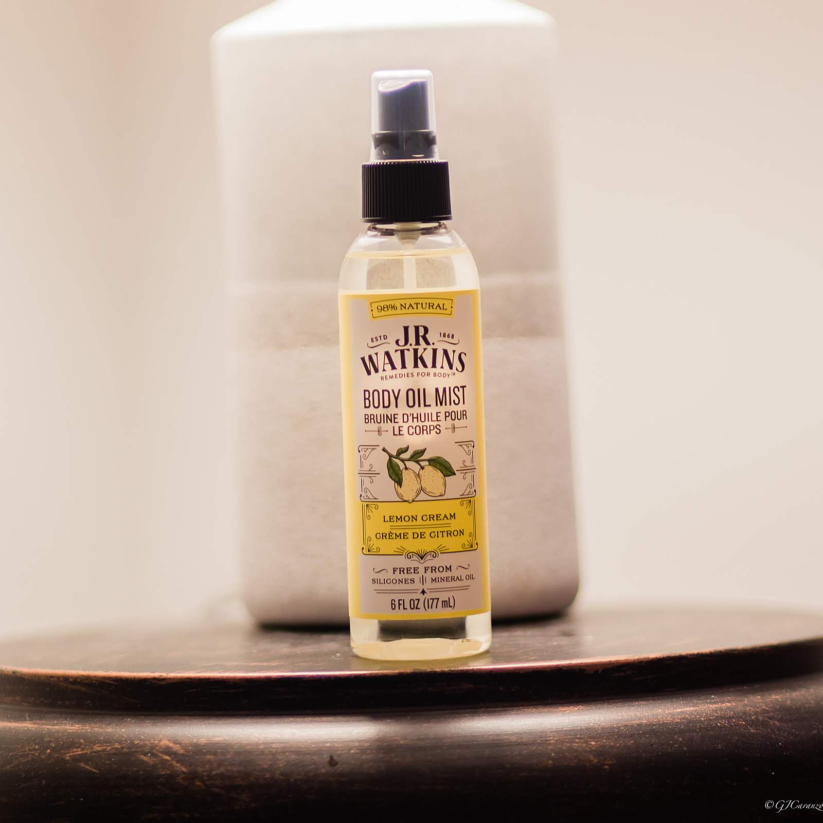 JR Watkins Body Oil Mist in Lemon Cream Product Review