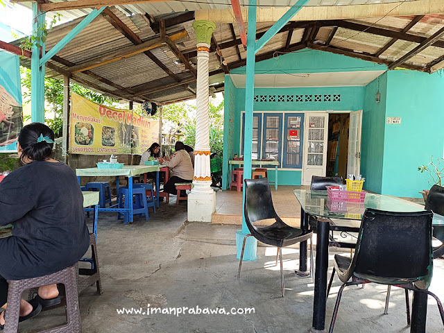 Suasana Pecel Madiun Uban 3