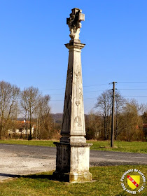 NANCOIS-SUR-ORNAIN (55) - Croix de chemin (1826)