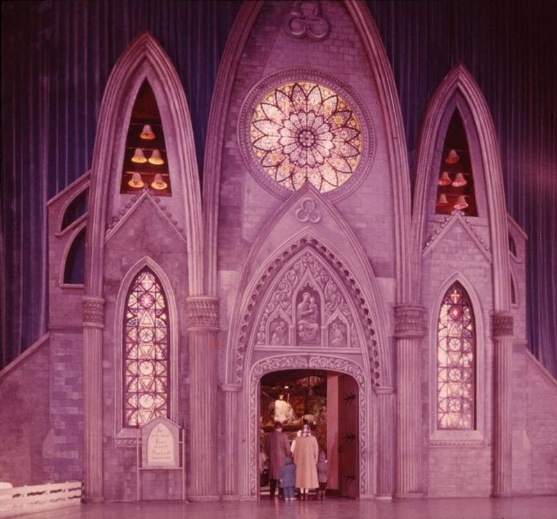 ford-rotunda-22