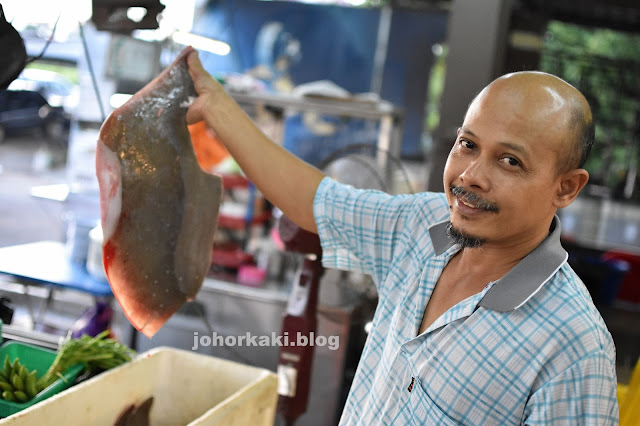 Boneless-BBQ-Sambal-Stingray-999-Ikan-Bakar-BR-Permas-Jaya-Johor-Bahru-新国花铁板烧鱼