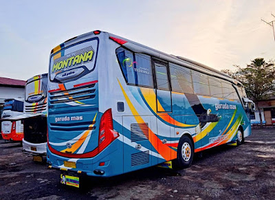 Foto Bus Garuda Mas Montana Belakang