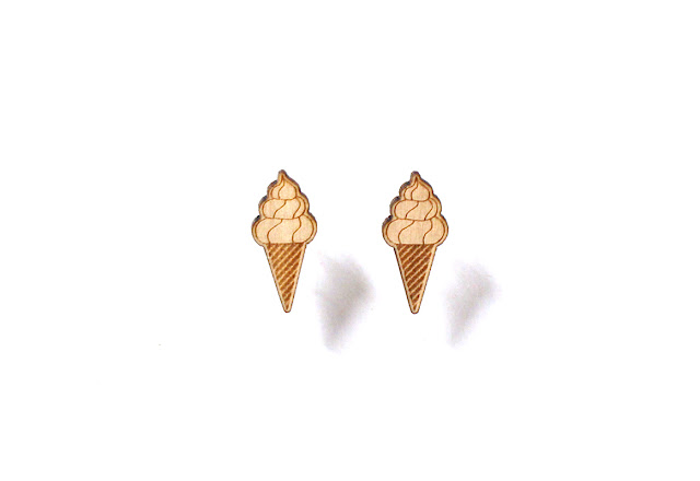 http://www.lesfollesmarquises.com/product/clous-d-oreilles-ice-cream