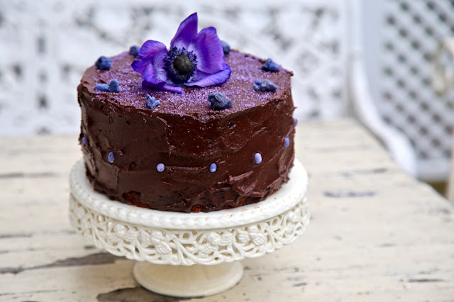 chocolate violet cake 