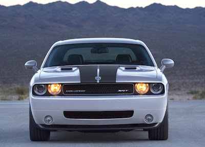 Dodge Challenger SRT8 2009 - Front