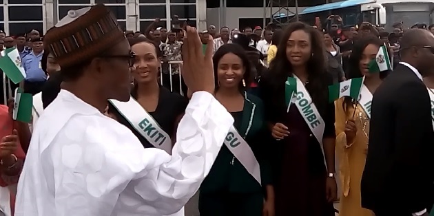 The president in Calabar with MBGN 2015 beauties