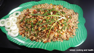 Rich fried rice with chicken and mixed vegetables