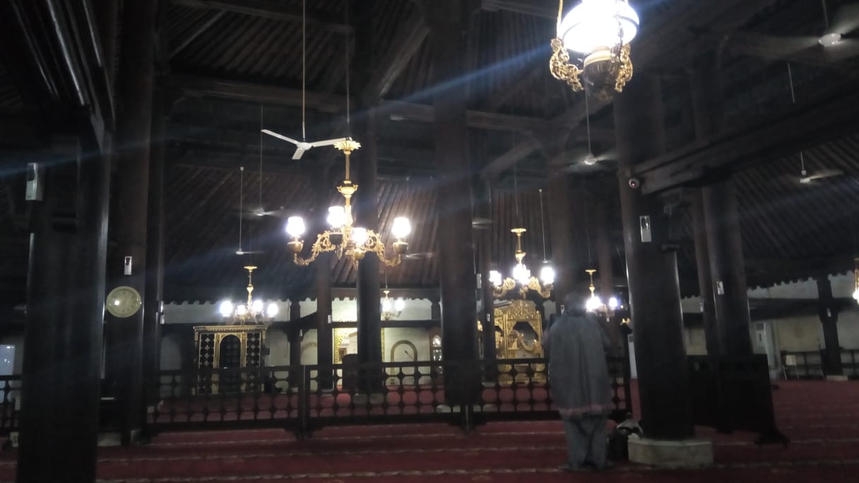 interior masjid gedhe kauman