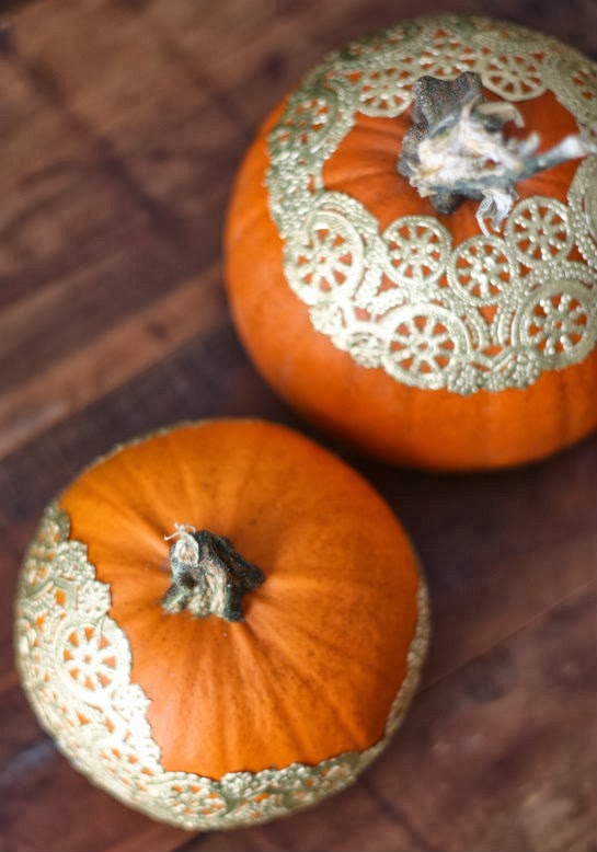 DIY Pumpkin Decorating: Golden Doily Pumpkins | 17 Apart