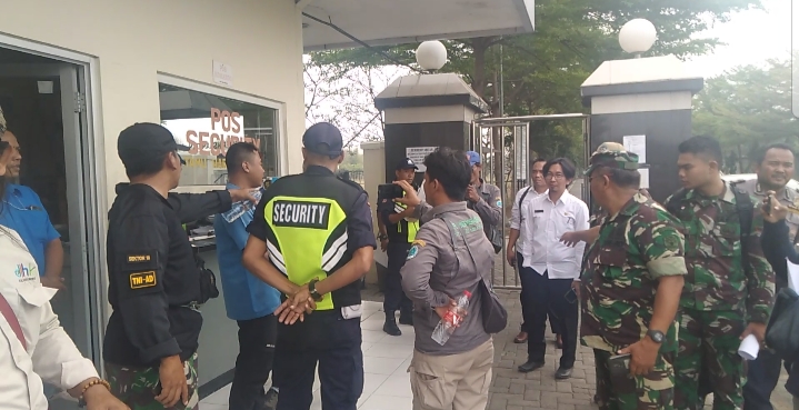 Dansektor 18 dihadang oknum Karyawan dan Security PT. Chang Shin Indonesia Saat Akan Lakukan ...