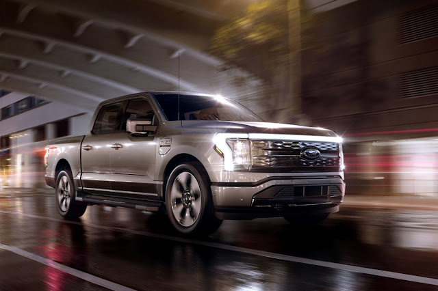 Ford F-150 Lightning 2023