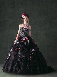 Popular Wedding Colors for Gothic Brides