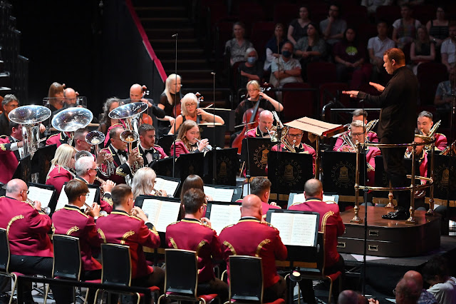 Prom 30, Gavin Higgins: Concerto Grosso for brass band and orchestra - The Tredegar Band, BBC National Orchestra of Wales, Ryan Bancroft BBC Proms (Photo BBC/Mark Allan)