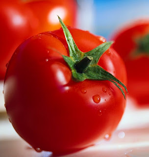 Tomatoes remove acne scars