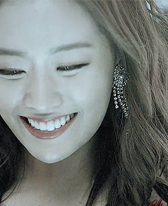 Jieun - Poison MV GIFs SECRET