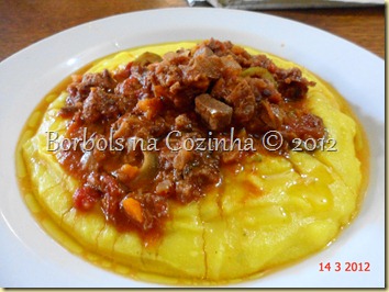 Polenta mole com Ragu de Alcatra e Costela 