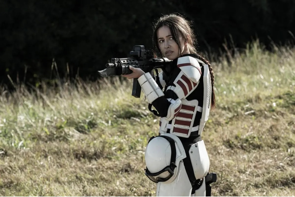 Rosita con su uniforma policial