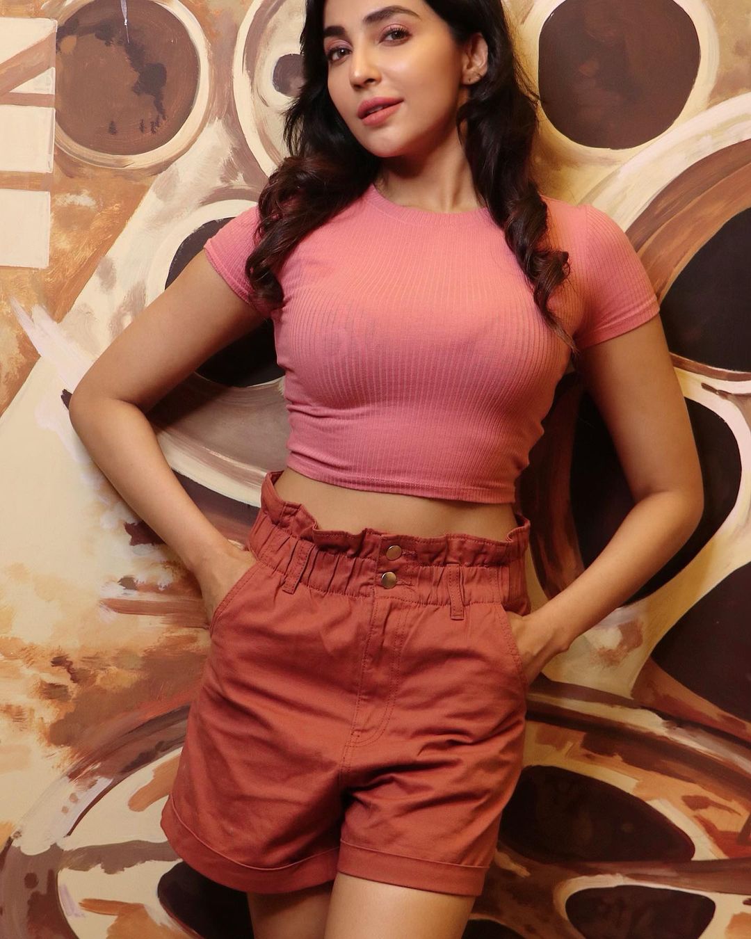 Actress Parvati Nair Latest Hot Photoshoot Stills