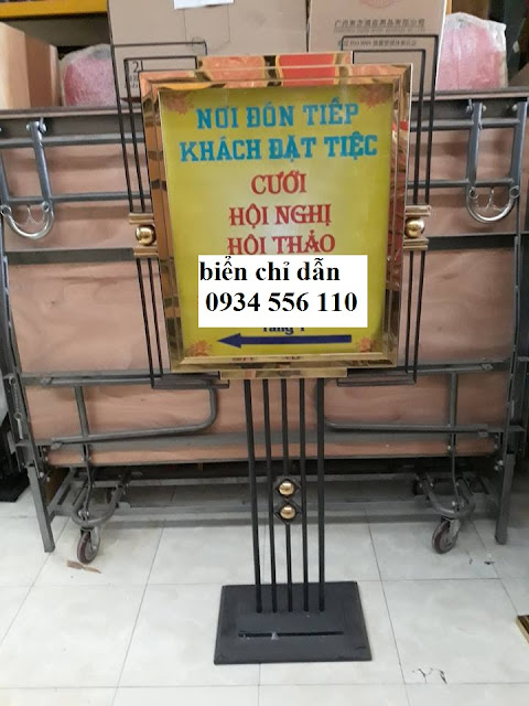 biển chỉ dẫn cho nhà hàng, tiệc cưới