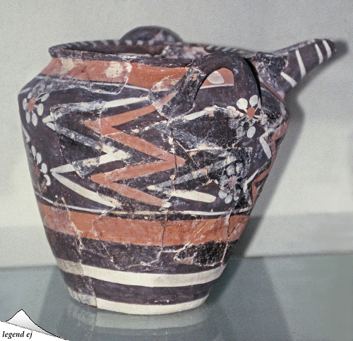 ミノア文明・フェストス宮殿遺跡・カマレス様式陶器 Minoan Bridge-spouted Jar, Phaestos Palace／©legend ej